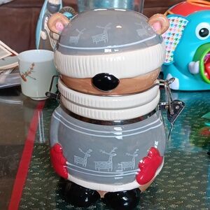 WINTER KITCHEN BEAR CANISTER